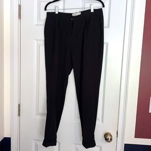 Joie - Black Crepe Pleated Cuffed Pant - Size 6